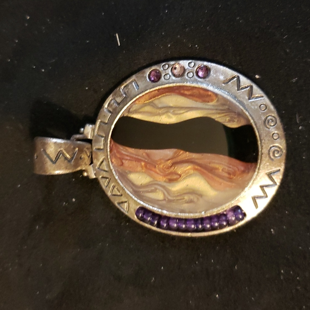 Multi colored pendant